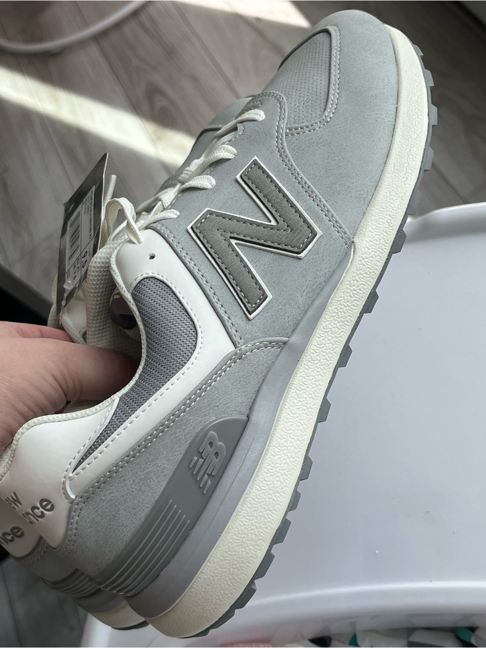 New Balance Women’s 574 Greens V2 Golf Shoes WG574LG Gray White Size 9.5 NWT